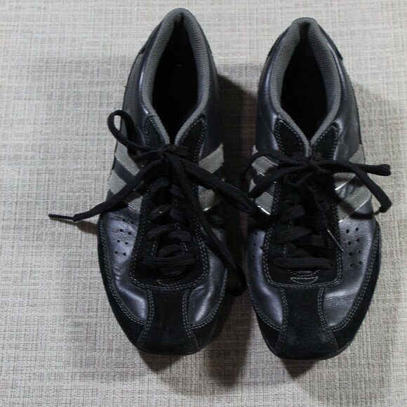 Sketchers Size 7.5 Black Leather Upper Sneakers - Picture 2 of 6